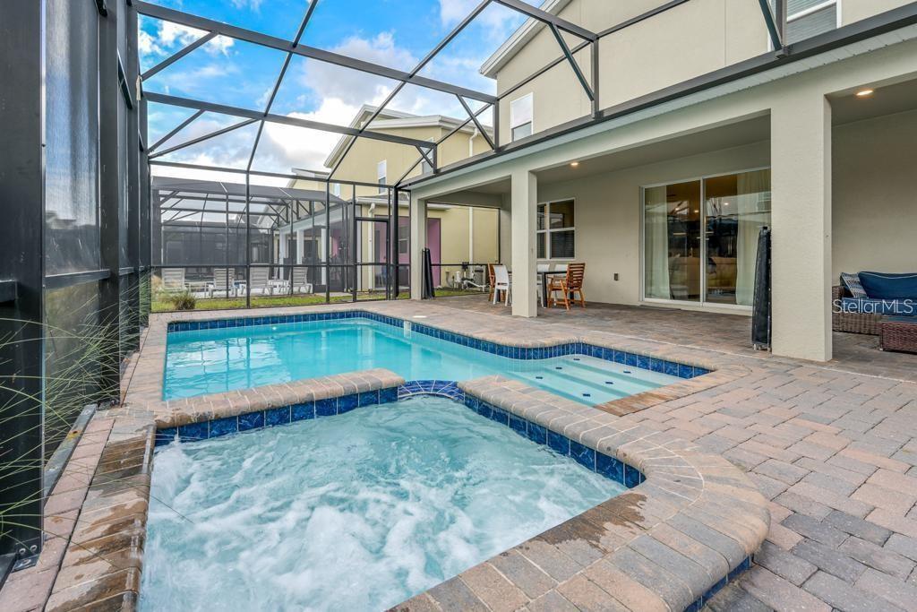 COVE AT STOREY LAKE II - Residential