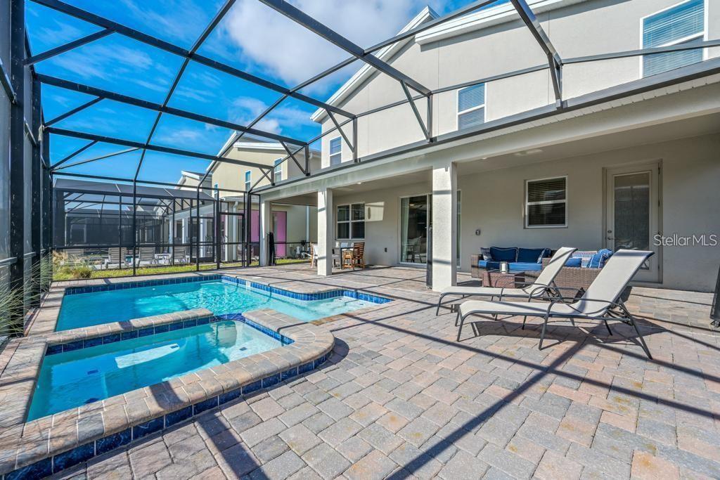 COVE AT STOREY LAKE II - Residential