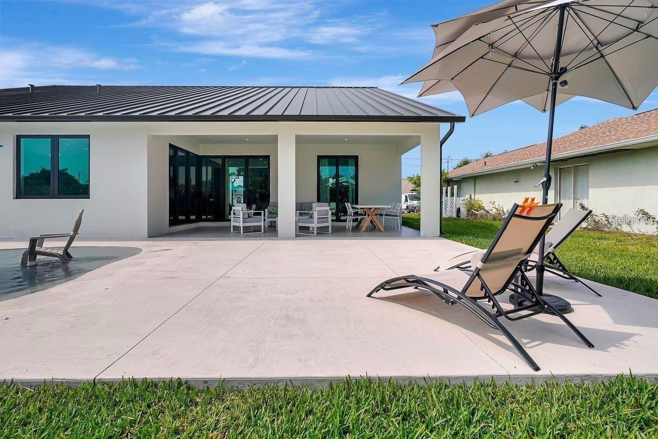 ROTONDA WEST LONG MEADOW - Residential