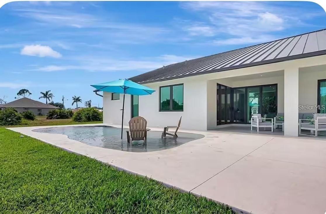 ROTONDA WEST LONG MEADOW - Residential