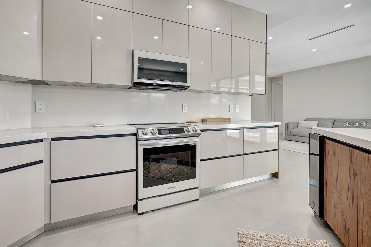 ROTONDA WEST LONG MEADOW - Residential