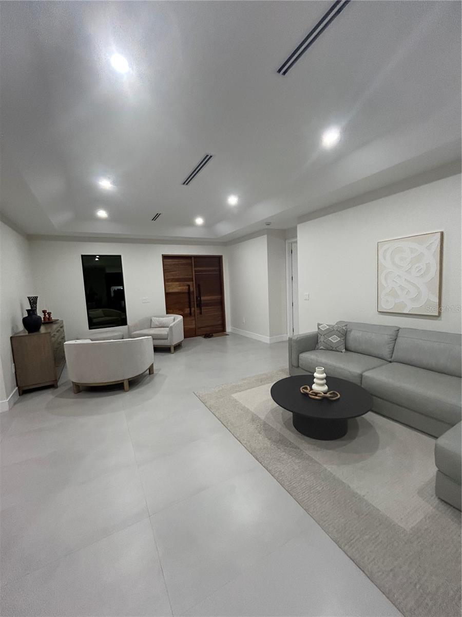 ROTONDA WEST LONG MEADOW - Residential