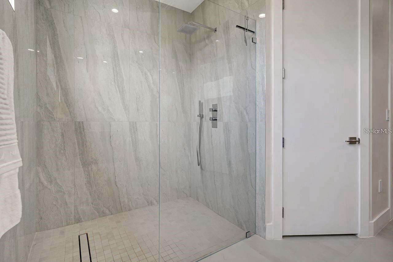 ROTONDA WEST LONG MEADOW - Residential