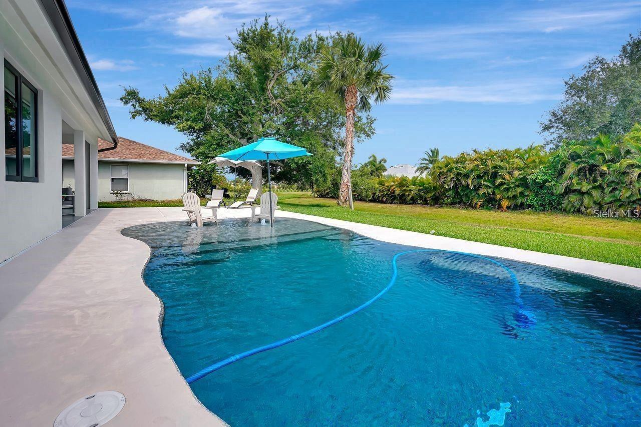 ROTONDA WEST LONG MEADOW - Residential