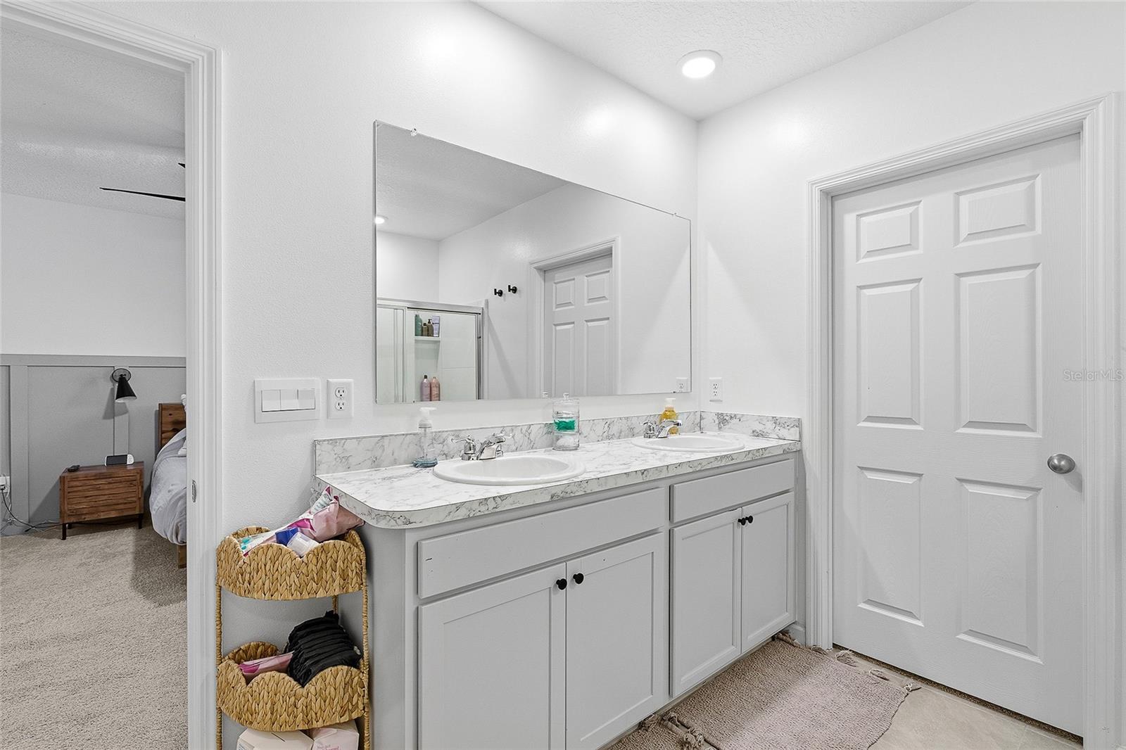 ADAMSON CRK PH ONE-C - Residential