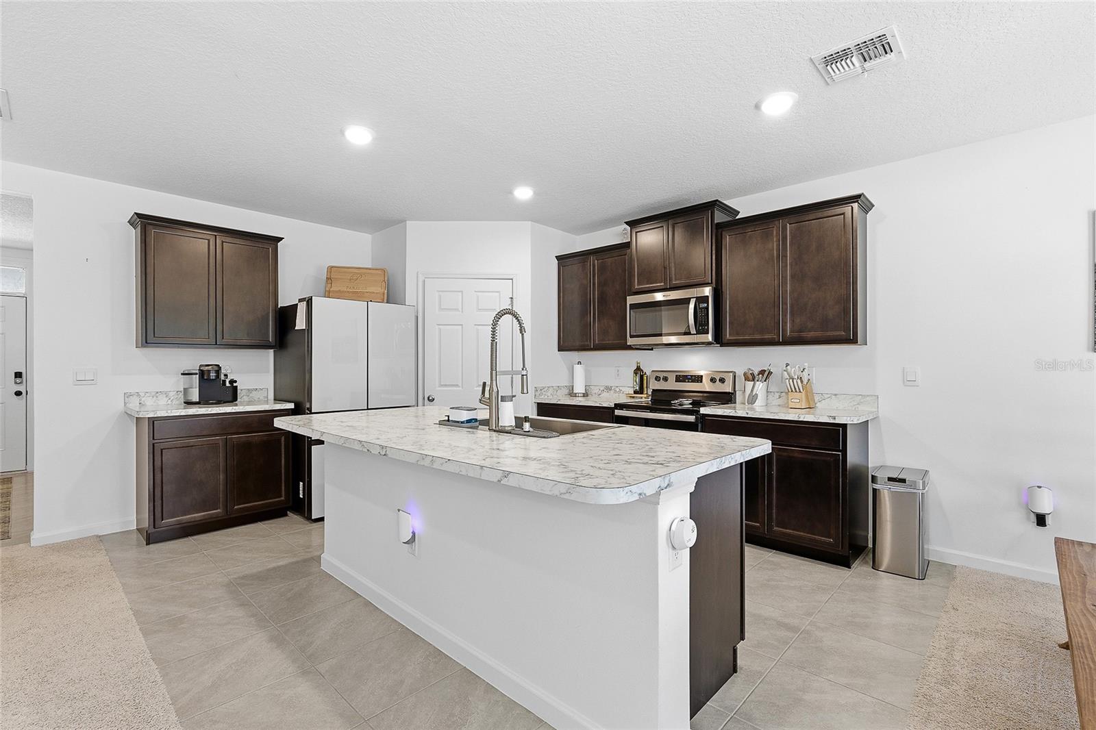 ADAMSON CRK PH ONE-C - Residential