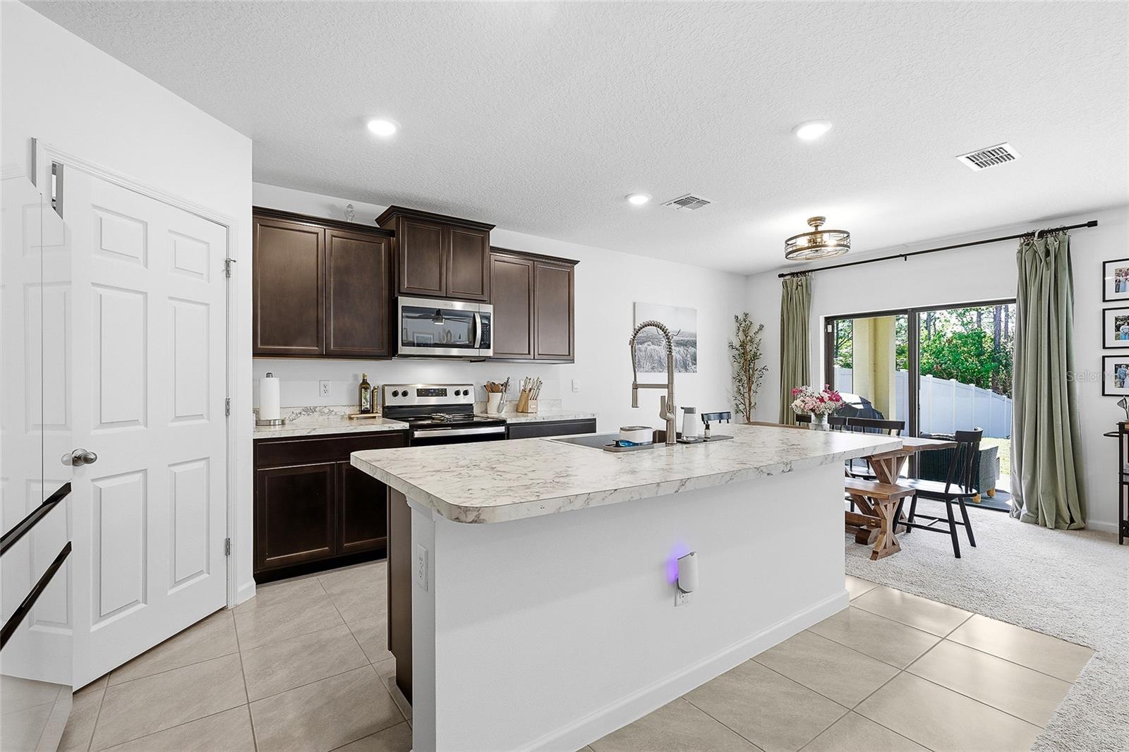 ADAMSON CRK PH ONE-C - Residential