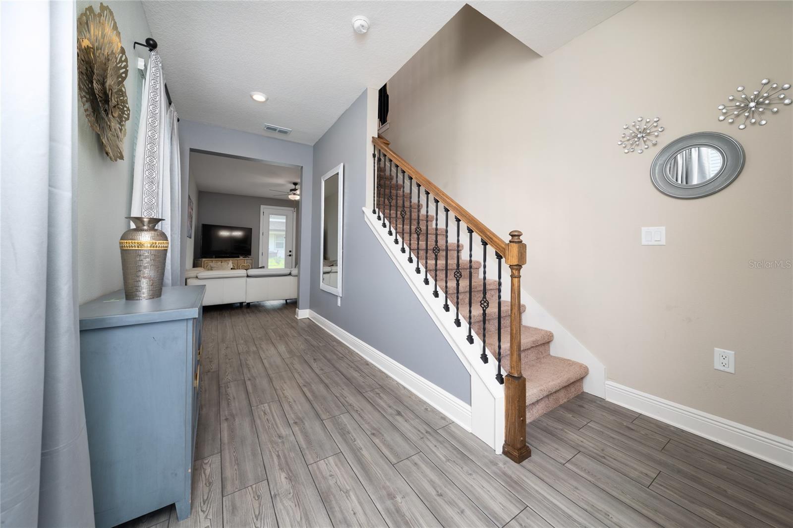 1335 GREENFIELD LOOP