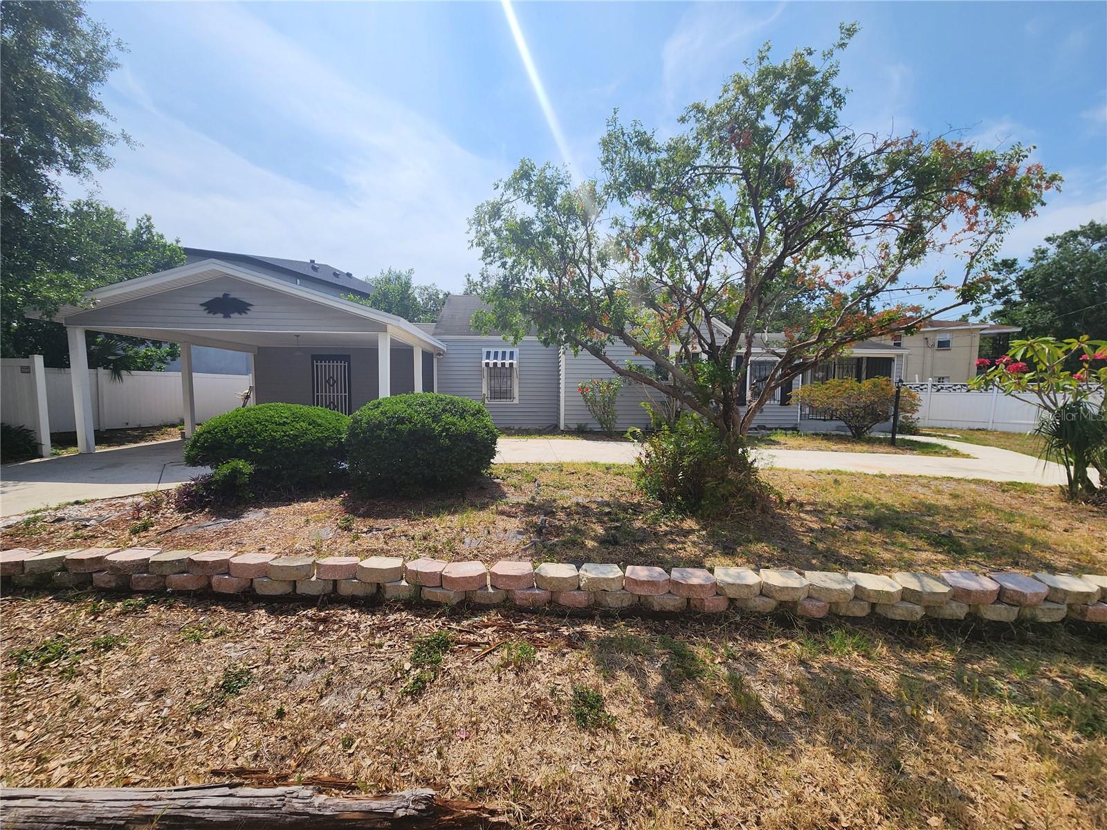116 S ARRAWANA AVENUE