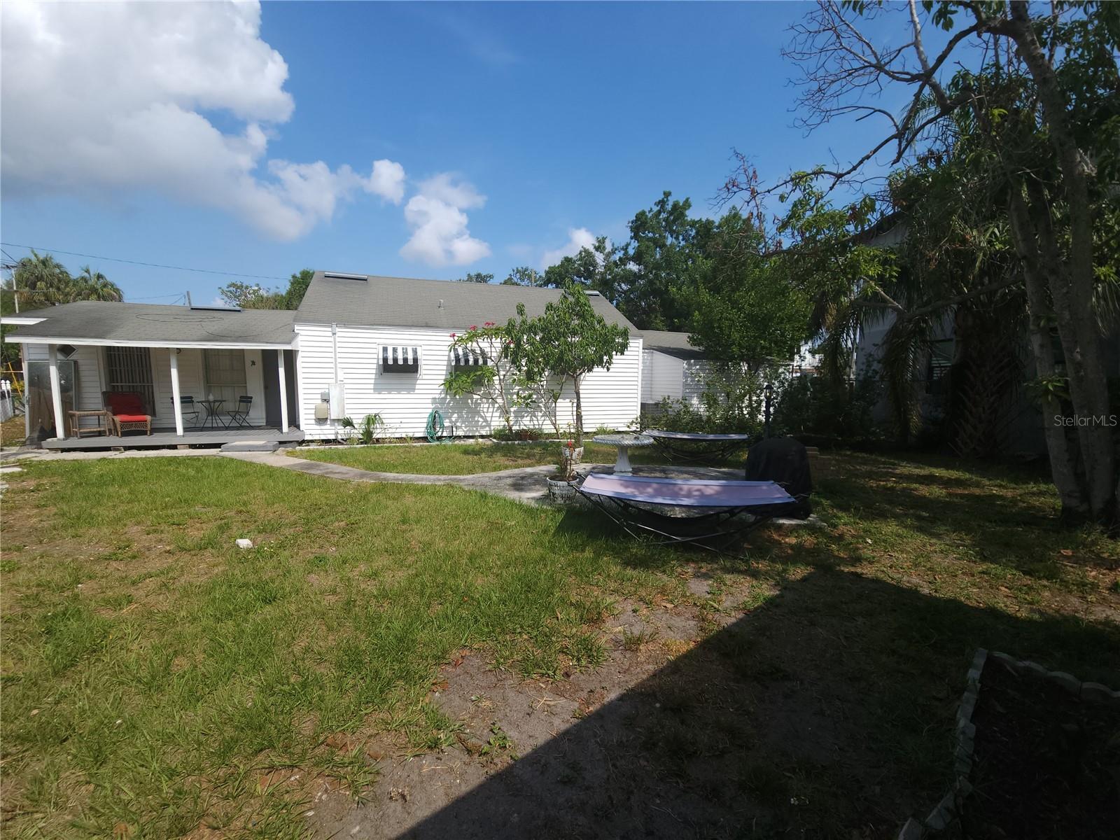 116 S ARRAWANA AVENUE