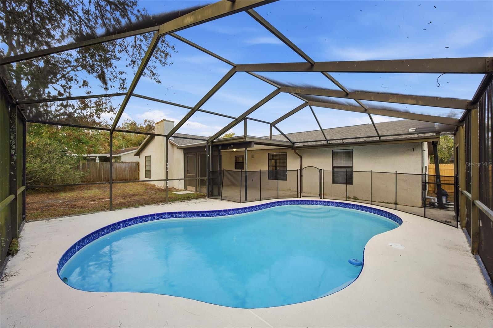 THE GLEN AT RIVER RIDGE - Residential