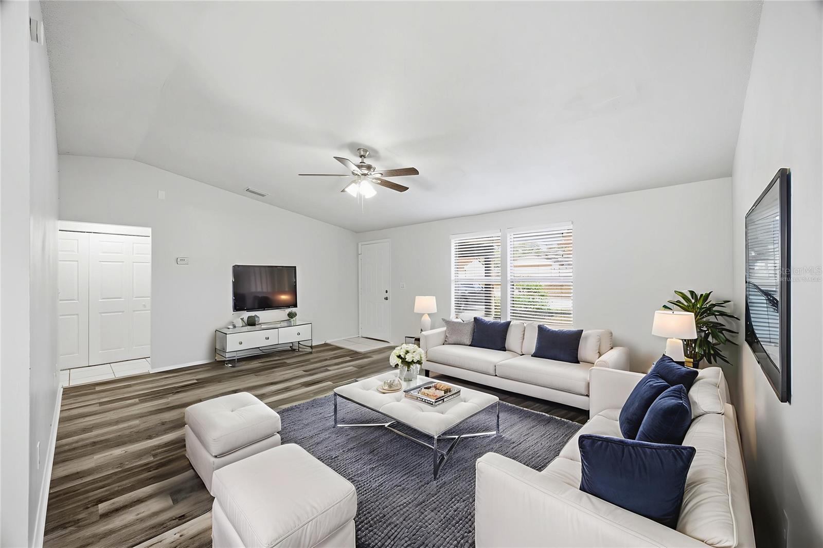 THE GLEN AT RIVER RIDGE - Residential