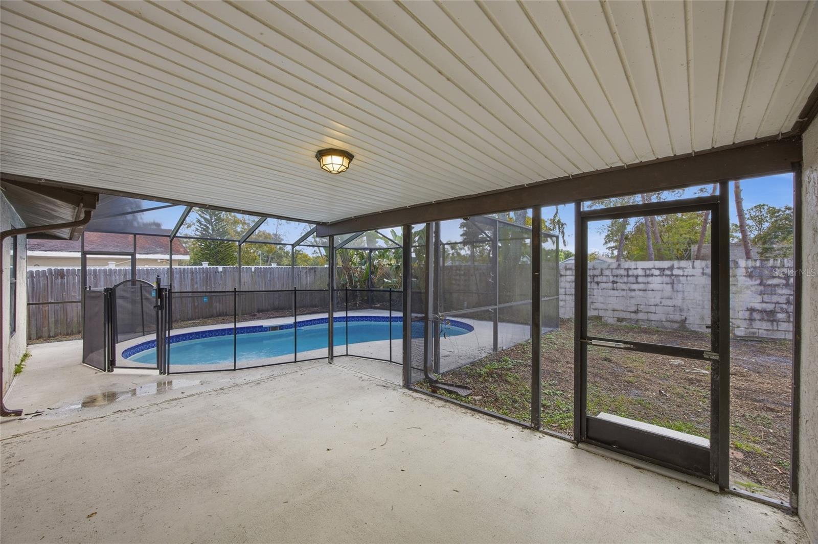 THE GLEN AT RIVER RIDGE - Residential