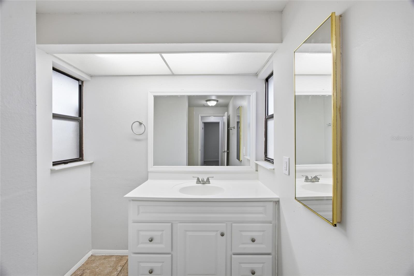 THE GLEN AT RIVER RIDGE - Residential