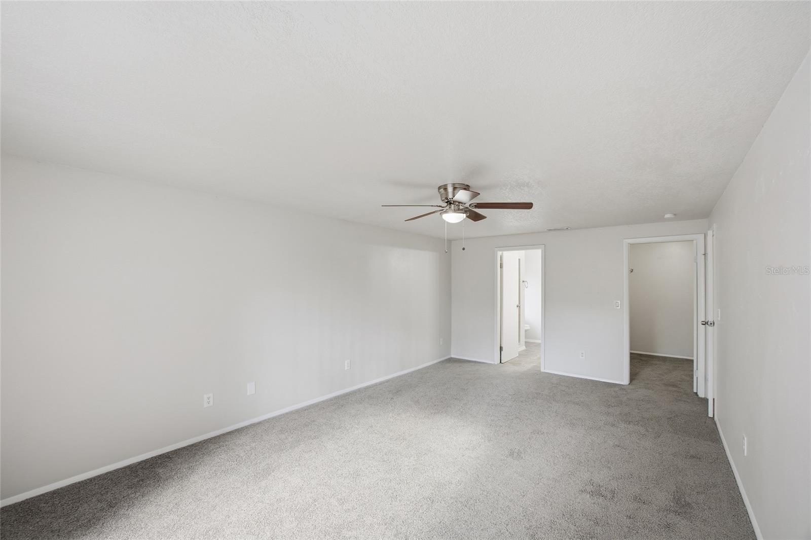 THE GLEN AT RIVER RIDGE - Residential