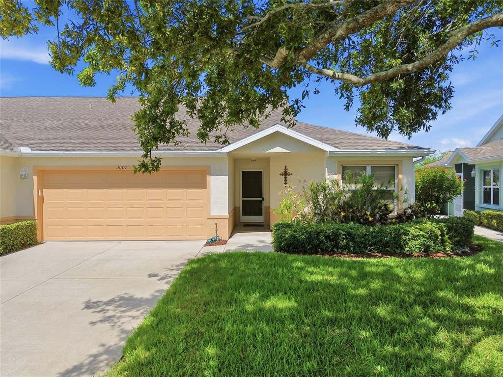 Photo of 3007 Live Oak Lane #34, Palmetto, FL 34221 (MLS # A4699629)
