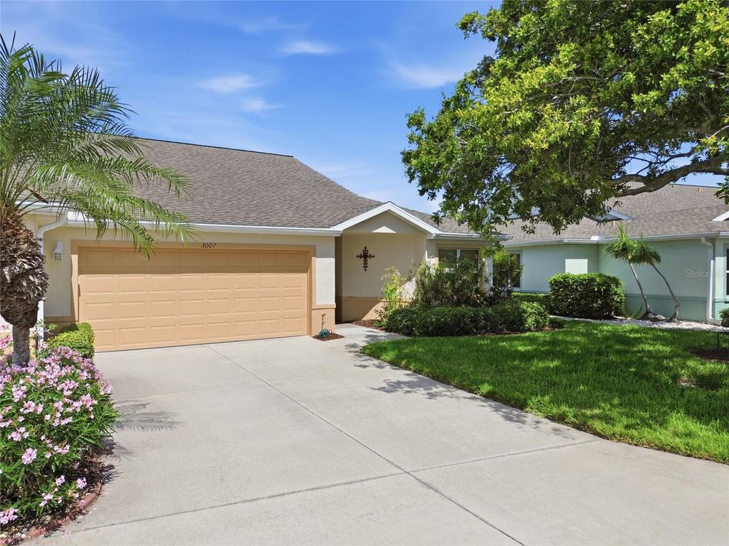 Photo of 3007 Live Oak Lane #34, Palmetto, FL 34221 (MLS # A4699629)