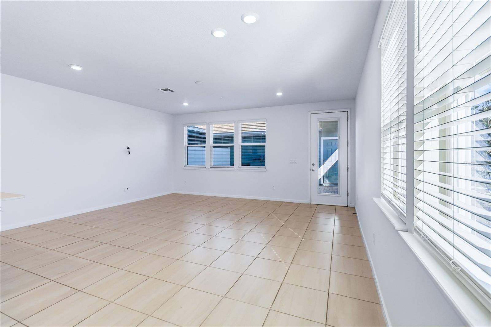 ISLES/LK NONA PH 1A - Residential