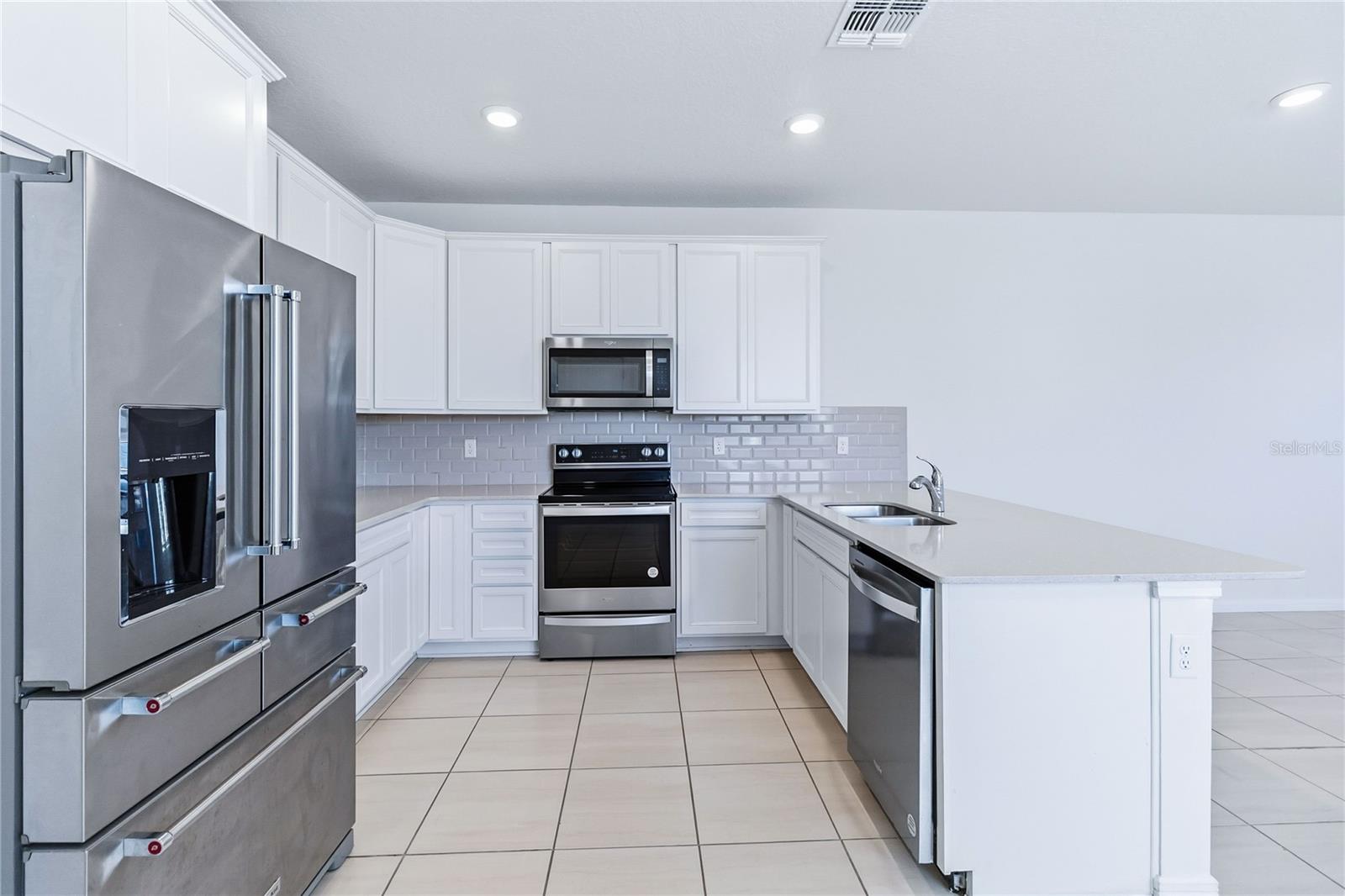 ISLES/LK NONA PH 1A - Residential