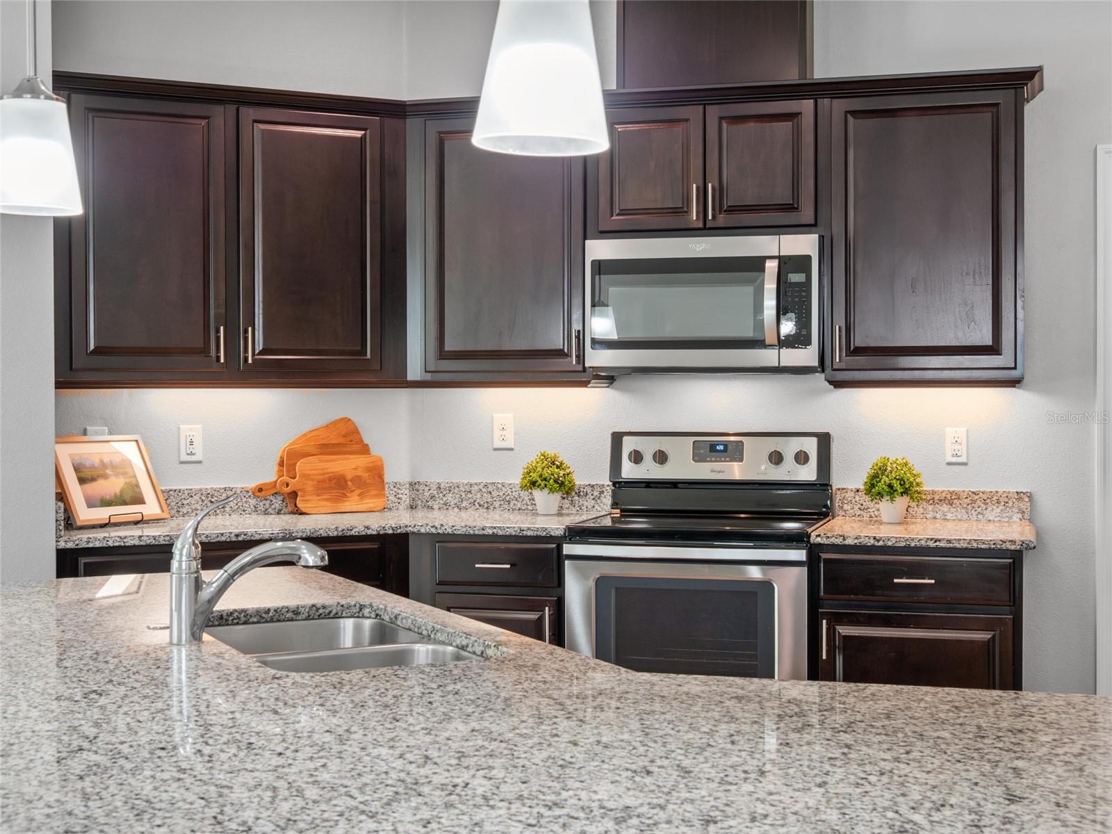 SILVERLEAF - Residential