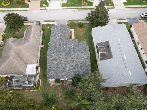 A home in LAKE WALES