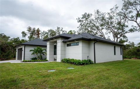 Single Family Residence in NORTH PORT FL 5823 KUMQUAT AVENUE 38.jpg