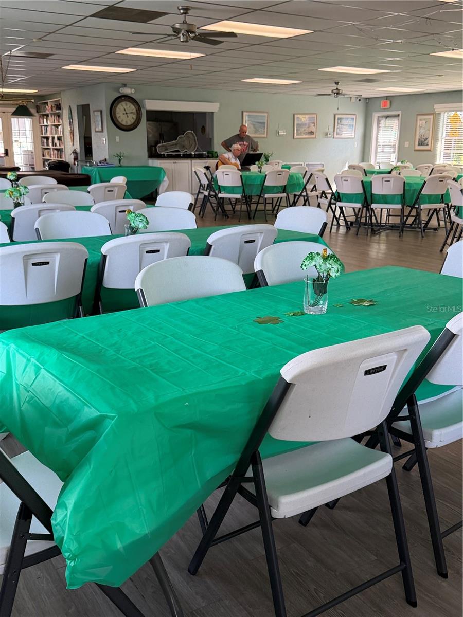 BAYSHORE ON THE LAKE APTS III SEC1 - Residential