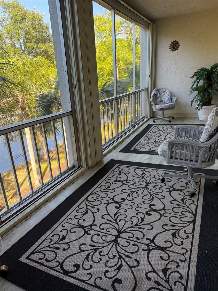 BAYSHORE ON THE LAKE APTS III SEC1 - Residential