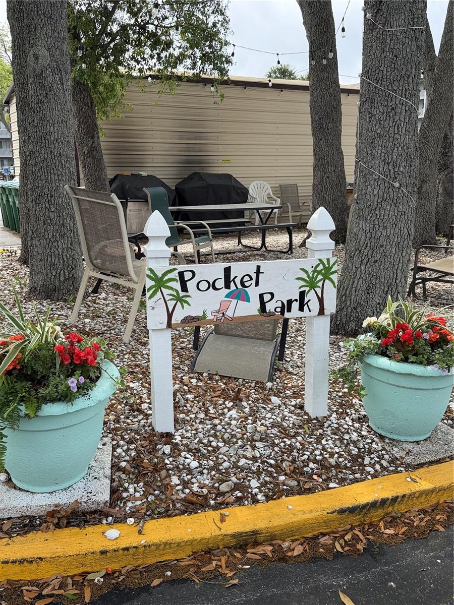 BAYSHORE ON THE LAKE APTS III SEC1 - Residential