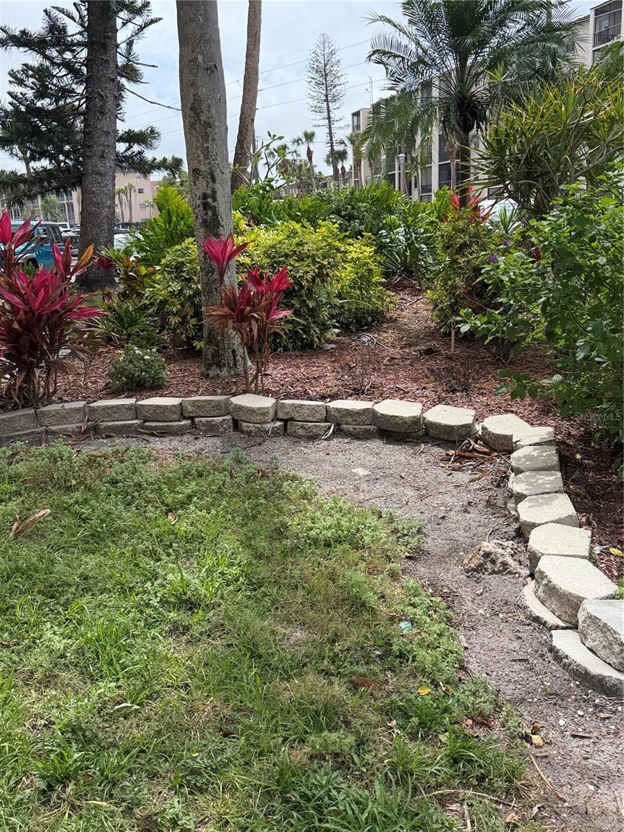 BAYSHORE ON THE LAKE APTS III SEC1 - Residential