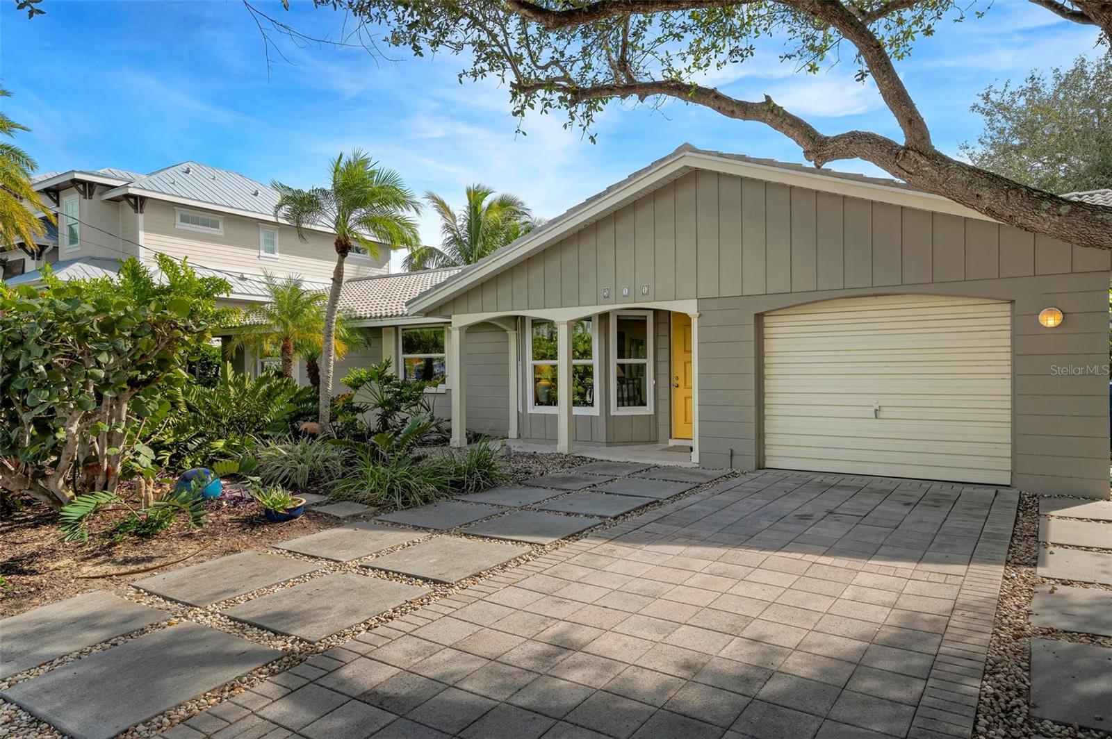 BAY PALMS ADD - Residential