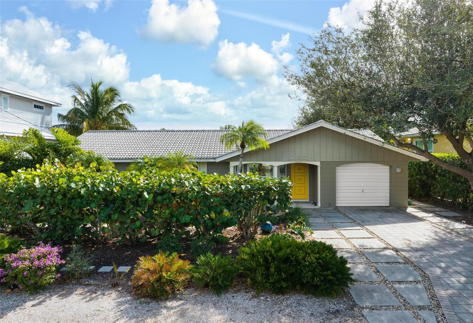 BAY PALMS ADD - Residential