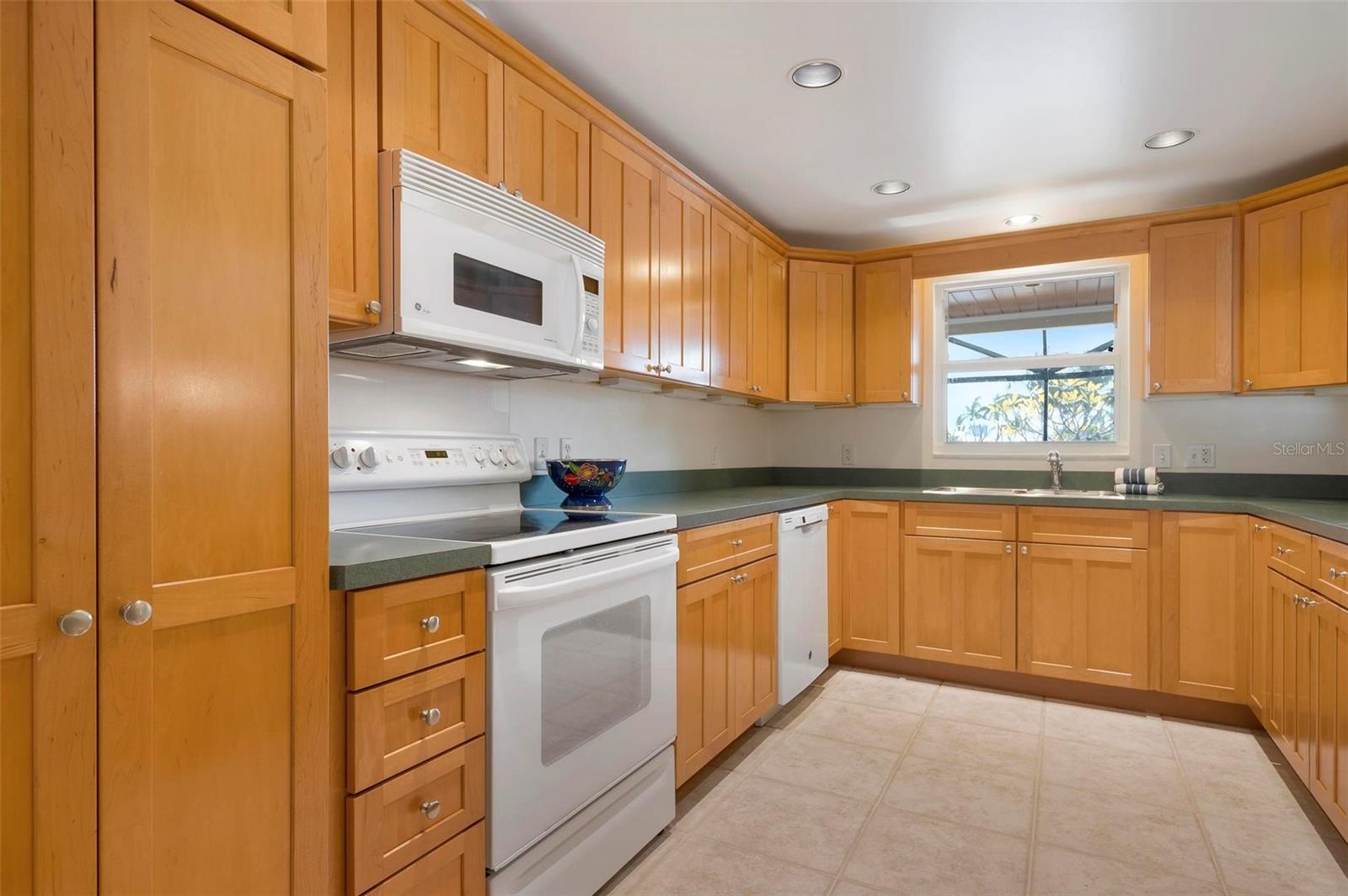 BAY PALMS ADD - Residential