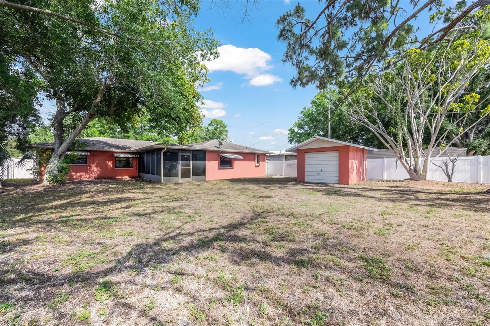 ACREAGE & UNREC - Residential