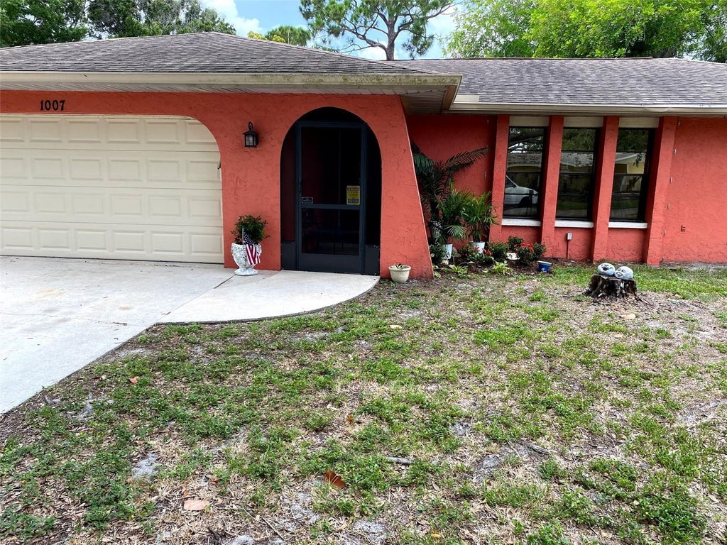 Photo of 1007 22nd Avenue W, Palmetto, FL 34221 (MLS # W7886081)