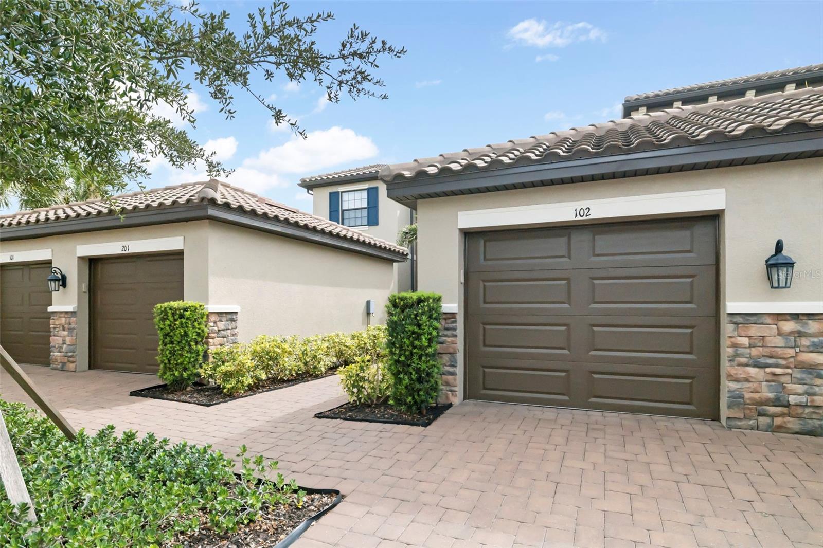 13828 MESSINA LOOP 102