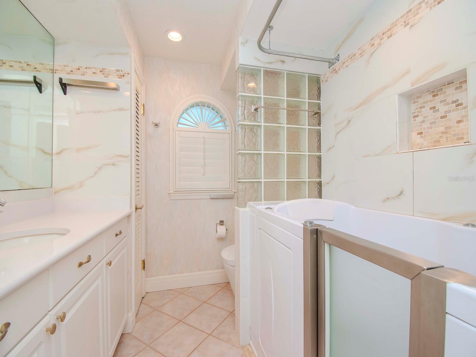 HARBOR BLUFFS SEC 4 - Residential