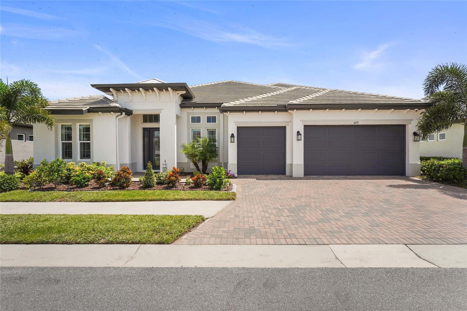 6173 LUNGO LAGO DRIVE