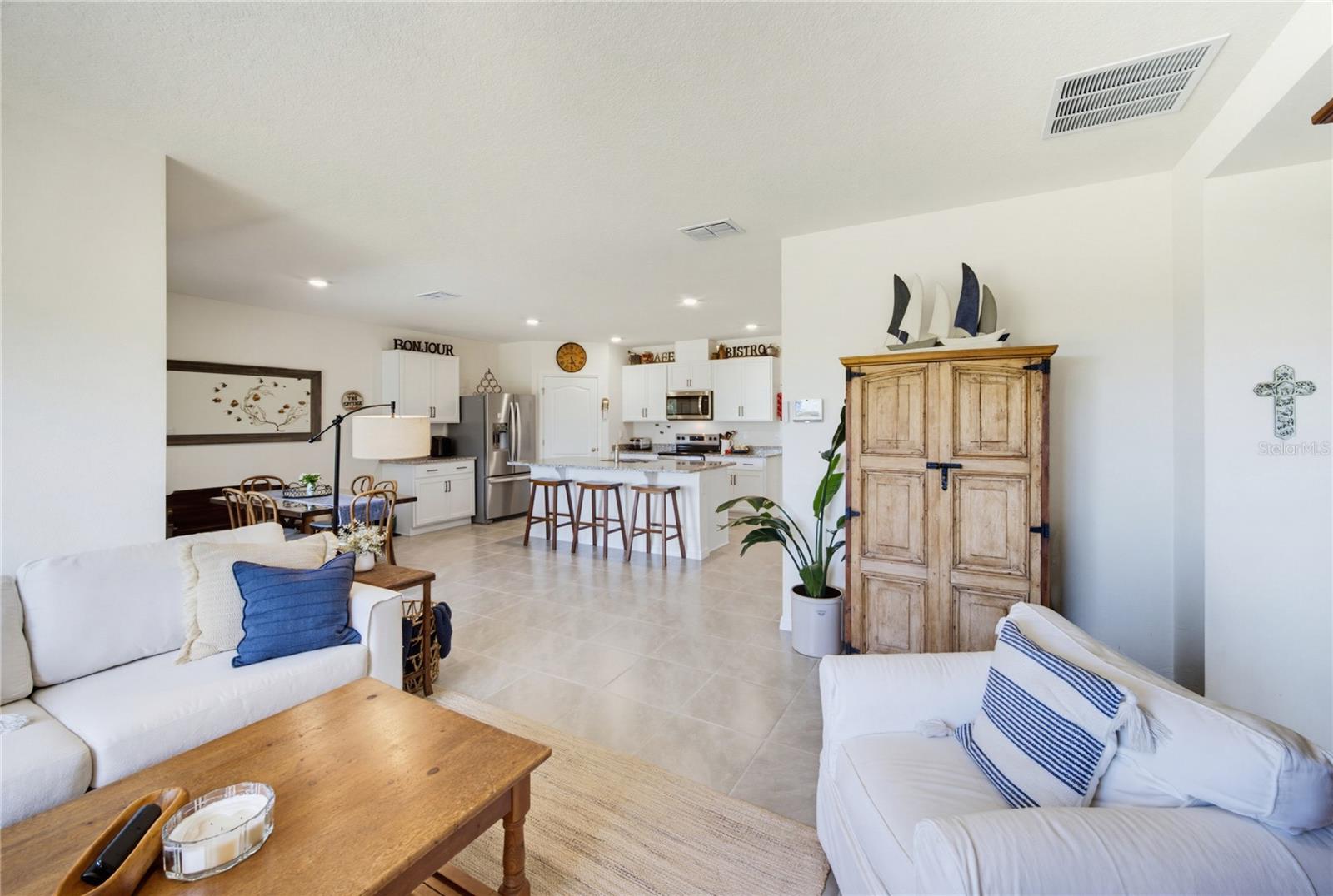 3432 ISLEWOOD COURT