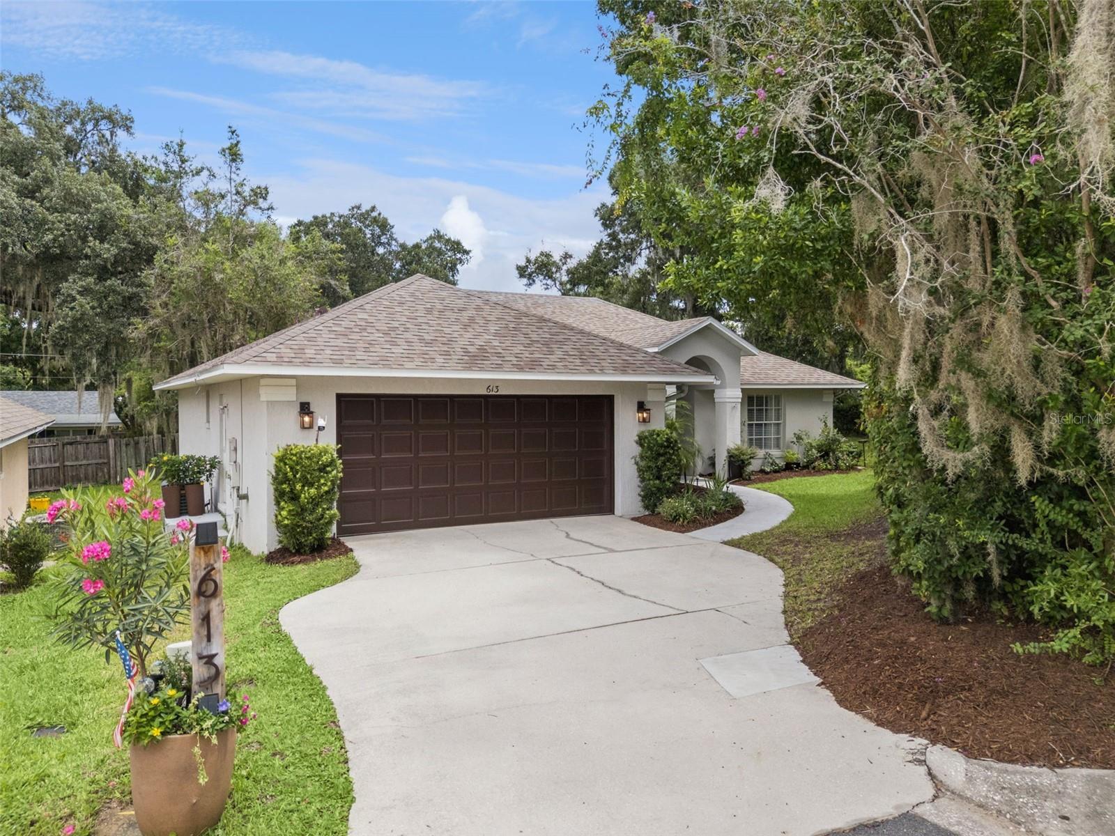 613 HURON PLACE