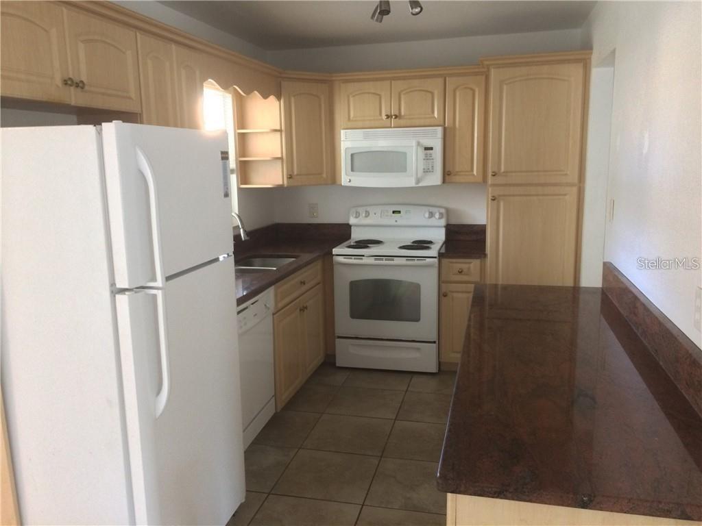3712 W WALLACE AVENUE - Photo 4