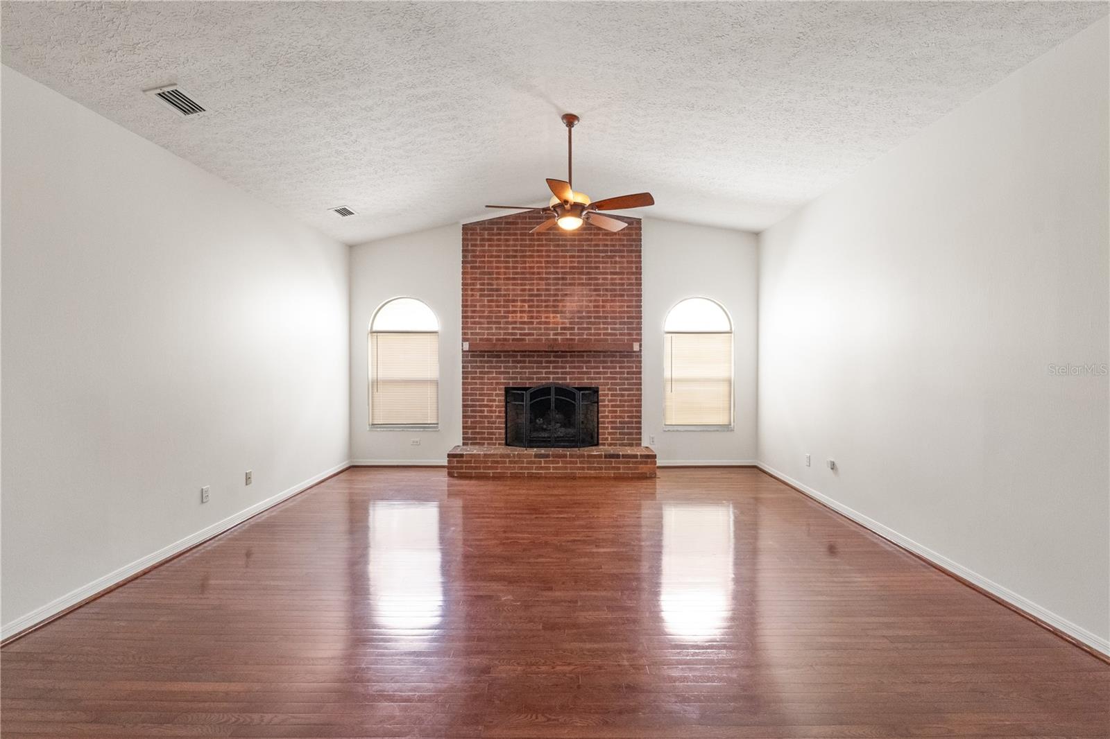 TIMBER POND SUB UNIT N - Residential