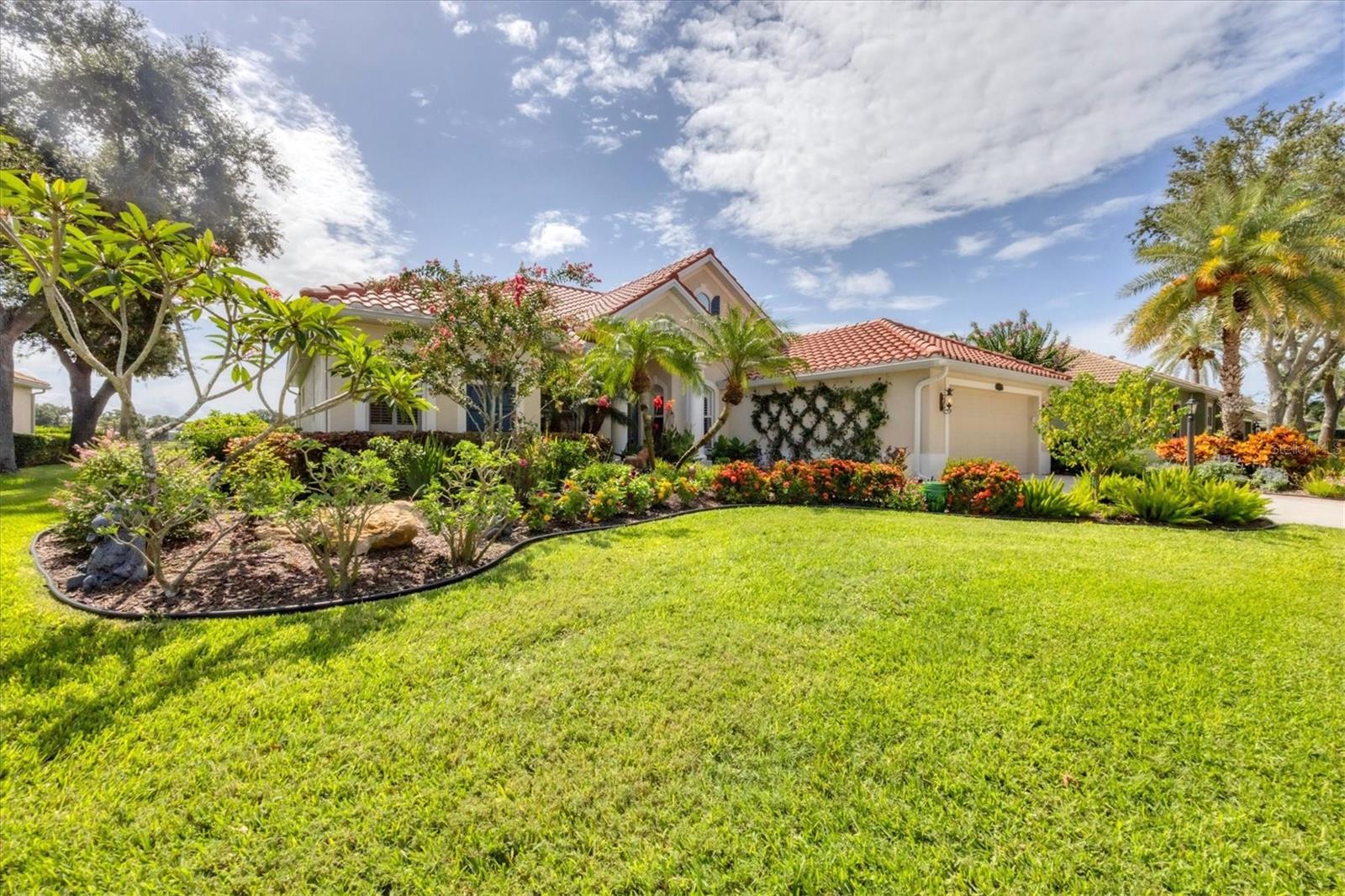 127 PARK TRACE BOULEVARD