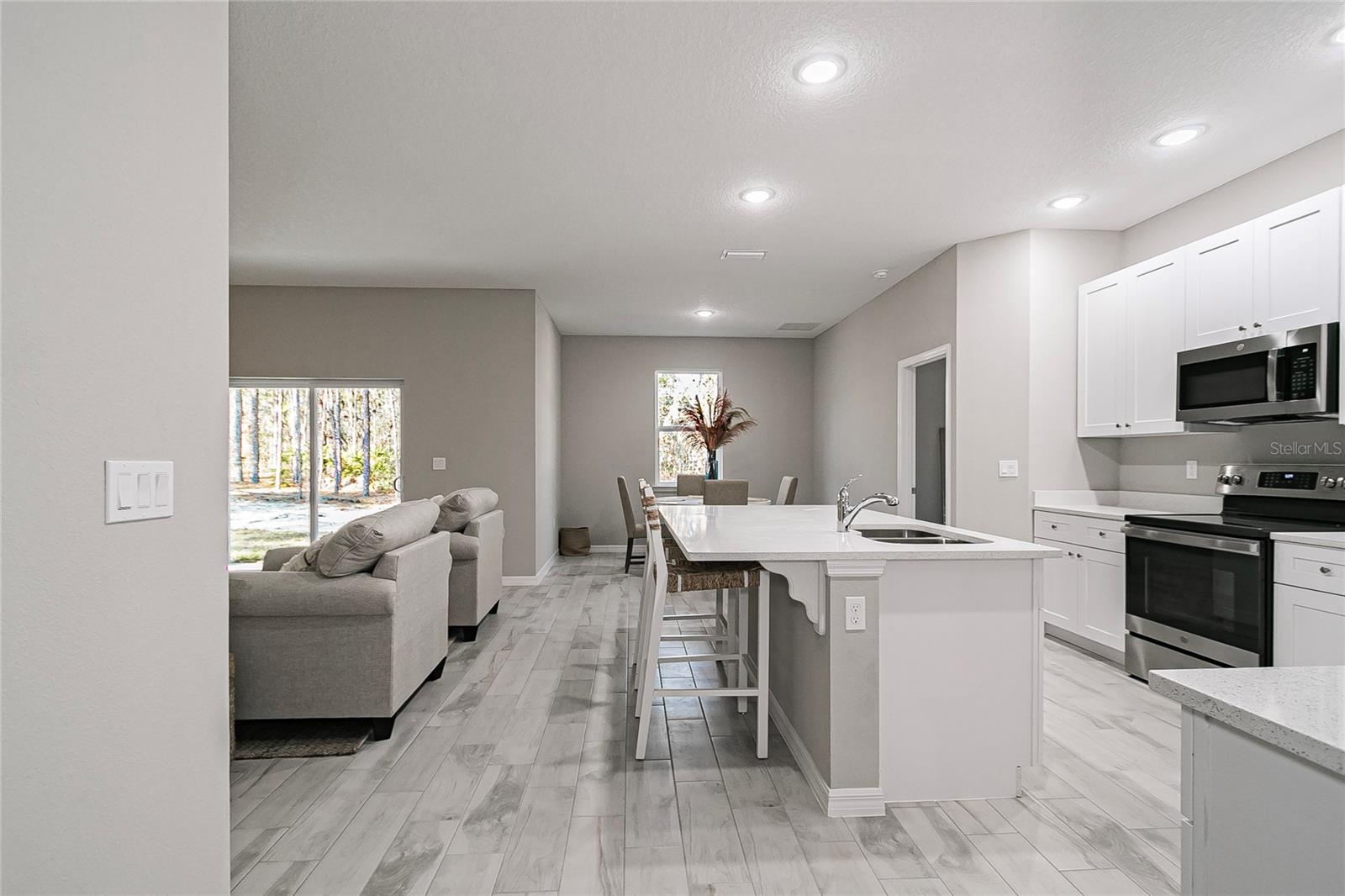 SILVER SPGS SHORES UN 31 - Land