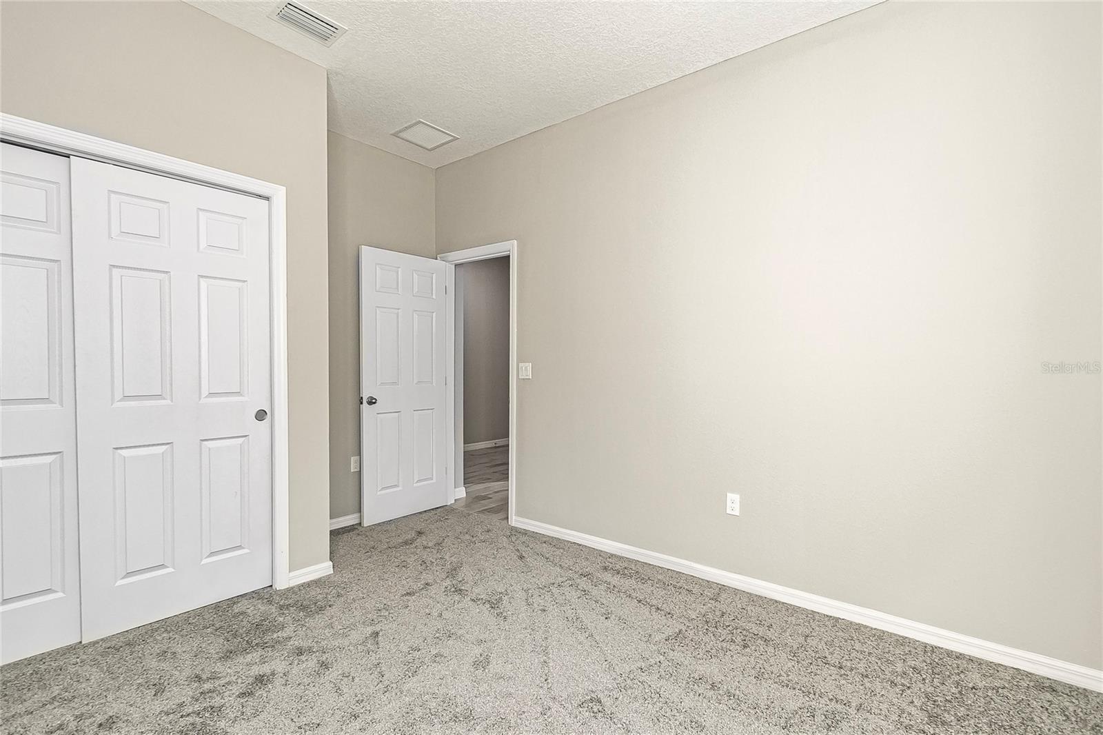 SILVER SPGS SHORES UN 31 - Land