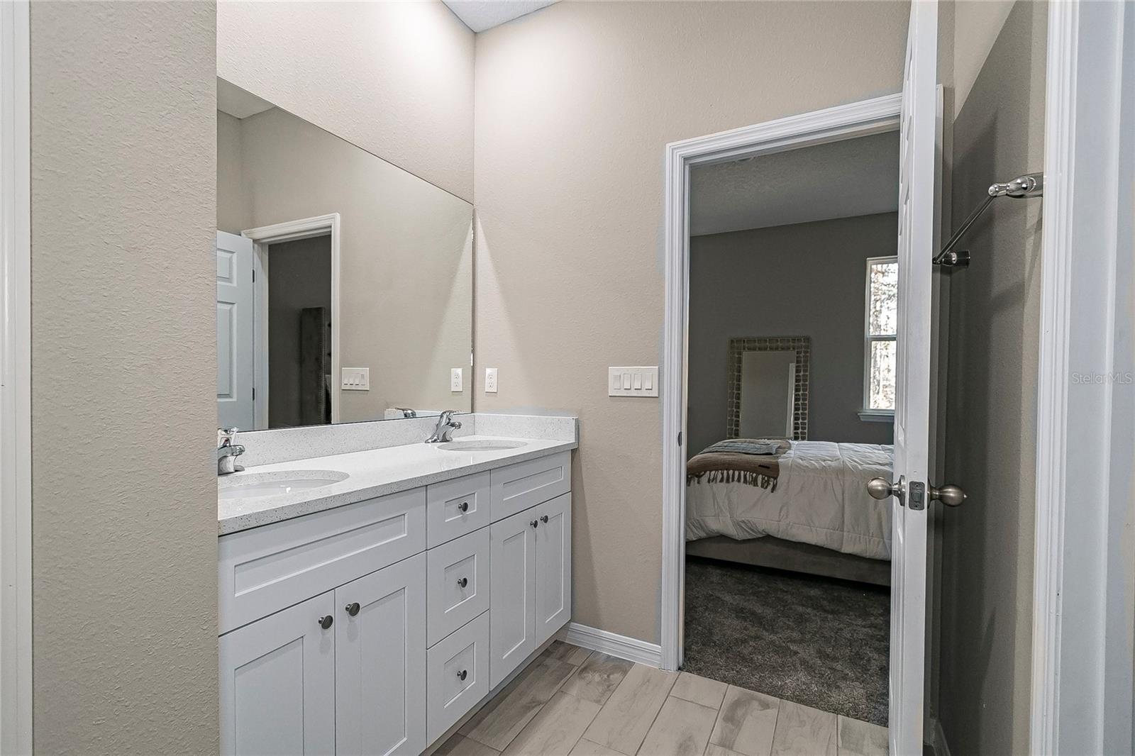 SILVER SPGS SHORES UN 31 - Land