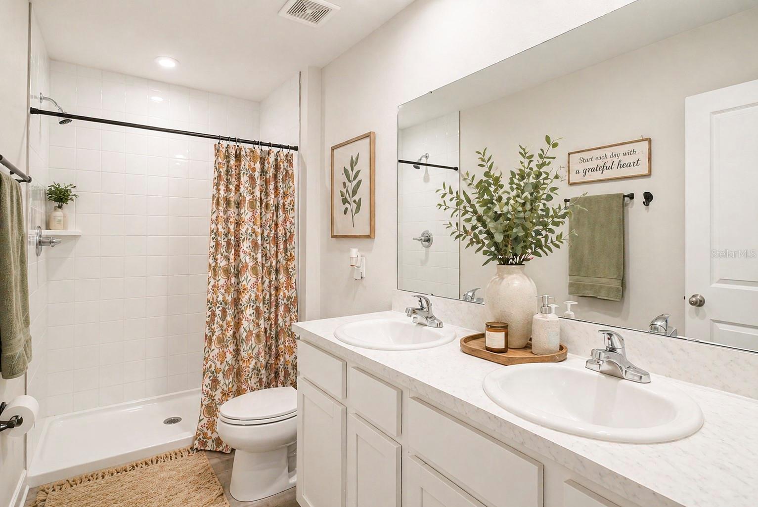 SOUTHERN CROSSING - Residential