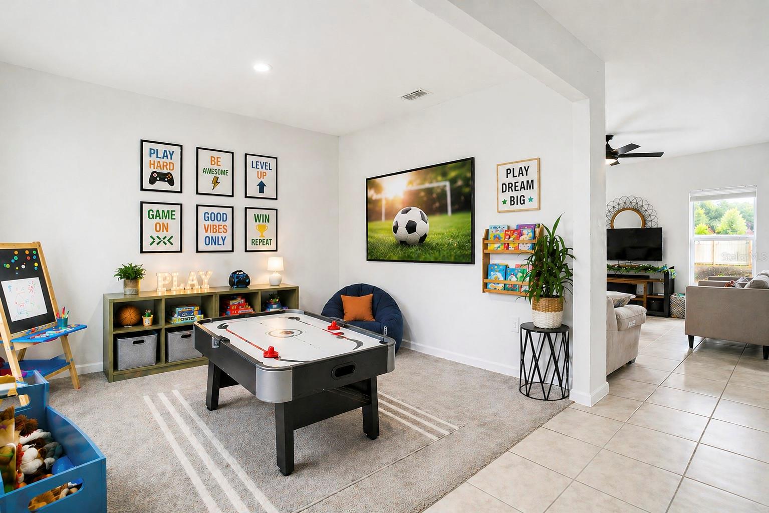 SOUTHERN CROSSING - Residential