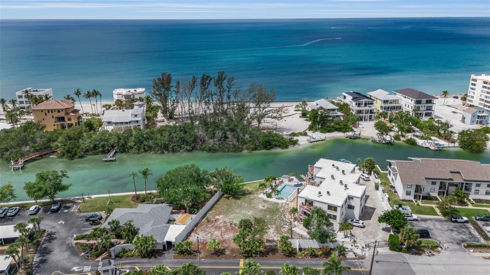 9244 MIDNIGHT PASS ROAD