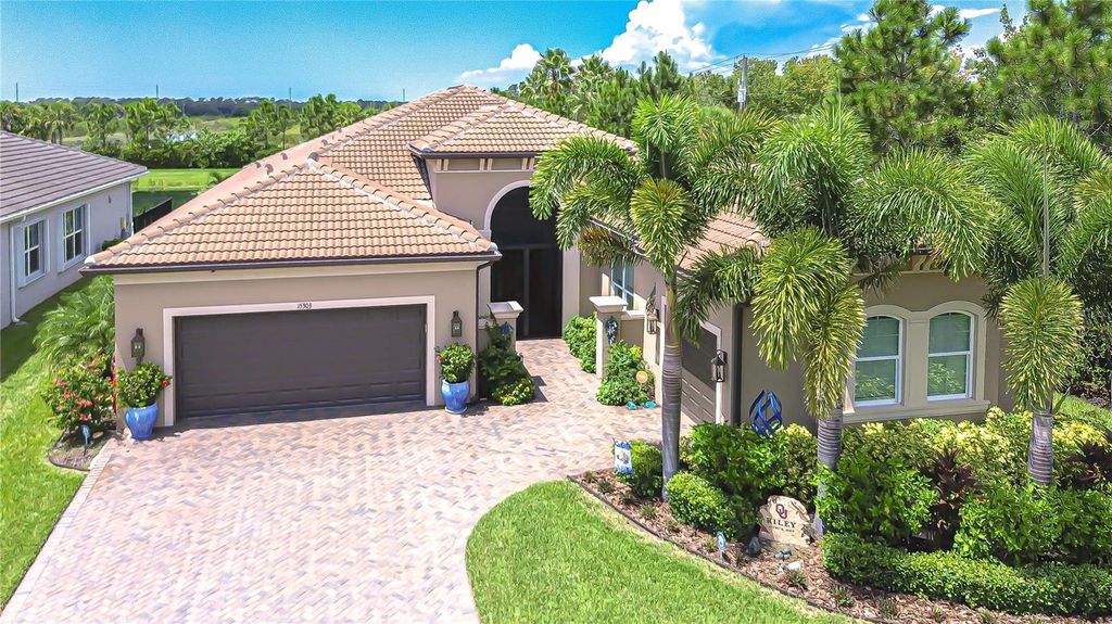 Photo of 15303 Valencia Del Sol Street, Wimauma, FL 33598 (MLS # TB8422436)